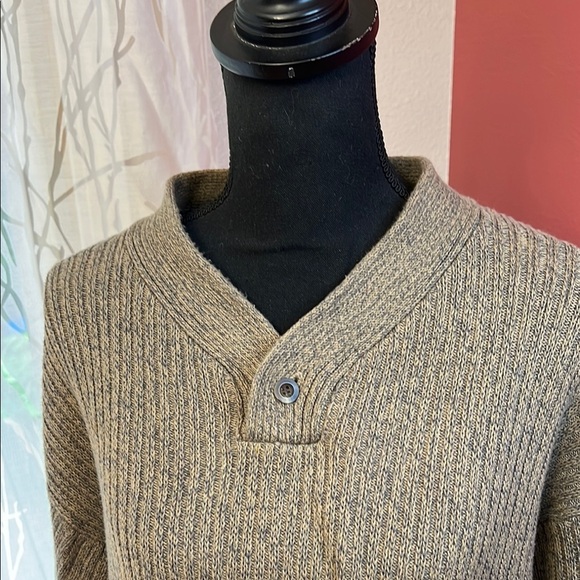 Eddie Bauer Classic Henely Sweater Size L - Picture 4 of 6